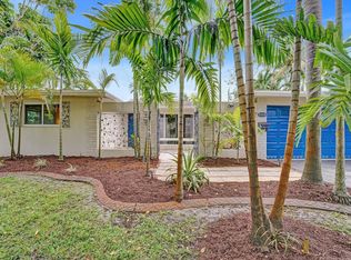 5520 SW 3rd St, Plantation, FL 33317