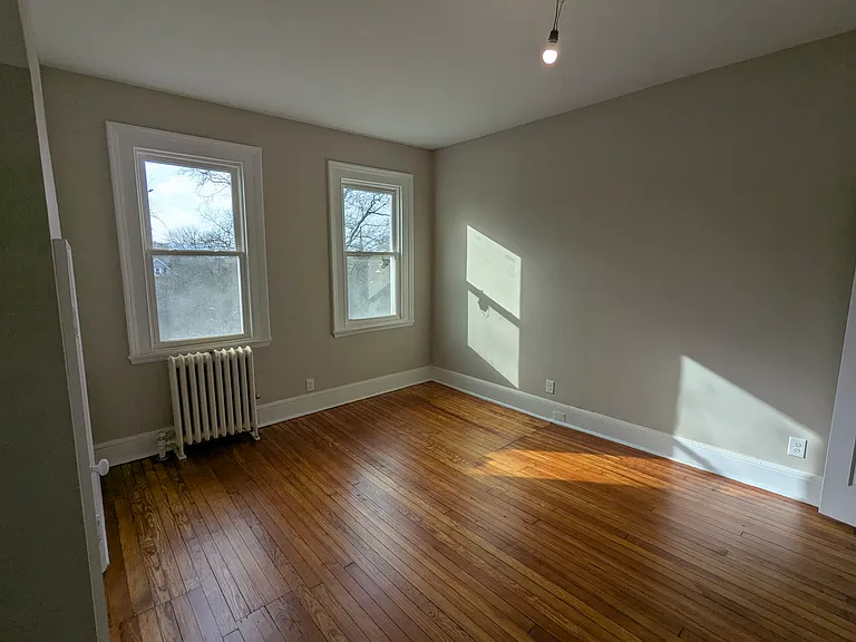 1300 Summit Ave #3 — Photo 10