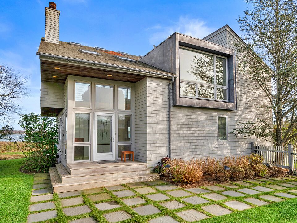 1st image of 22 Lakeside Ct