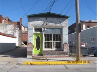 416 Lyon St, Carthage, MO 64836