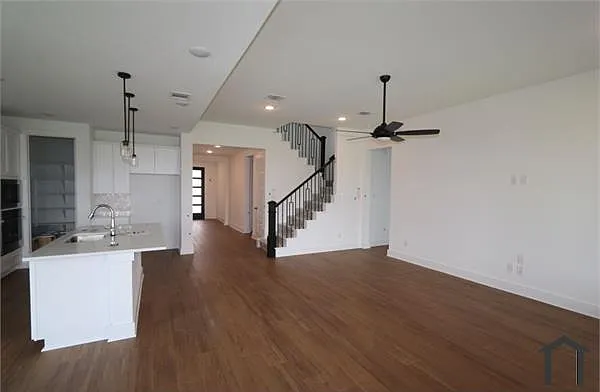 7205 Indian Paint Brush Ln — Photo 4