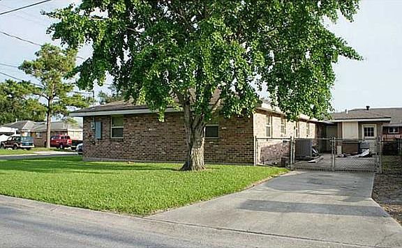 3rd image of 3418 Delille St