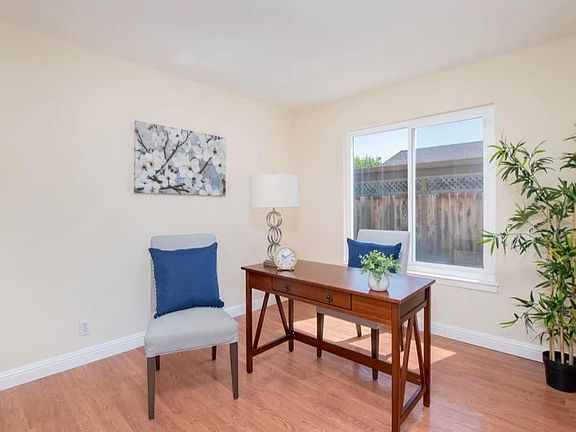 5th image of 1129 Oakbluff Ct
