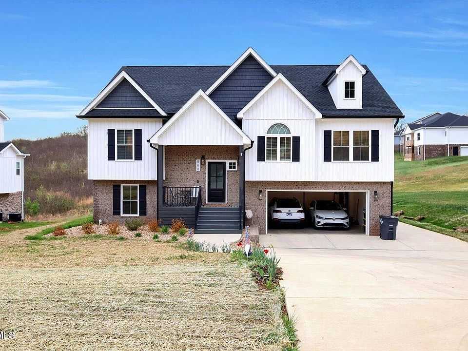 1st image of 868 Granby Rd
