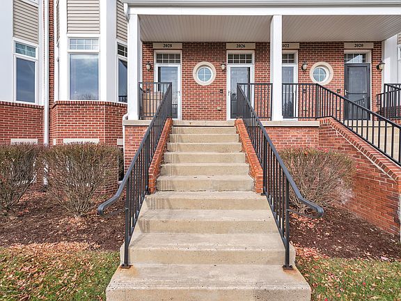 4th image of 2028 Central Park Dr