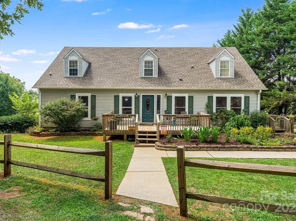 110 Diamond Rdg, Marshall, NC 28753