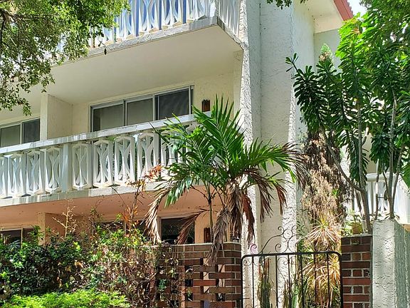 5th image of 1012 Pearce Dr Floor 201A