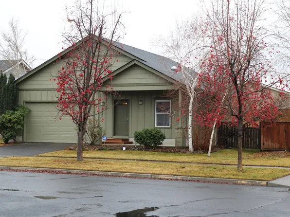 20743 Beaumont Dr, Bend, OR 97701