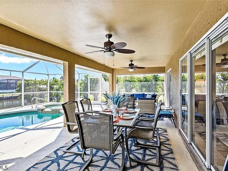 4131 SW 17th Pl — Photo 18