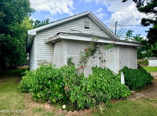 117 E Church St, Bethel, NC 27812