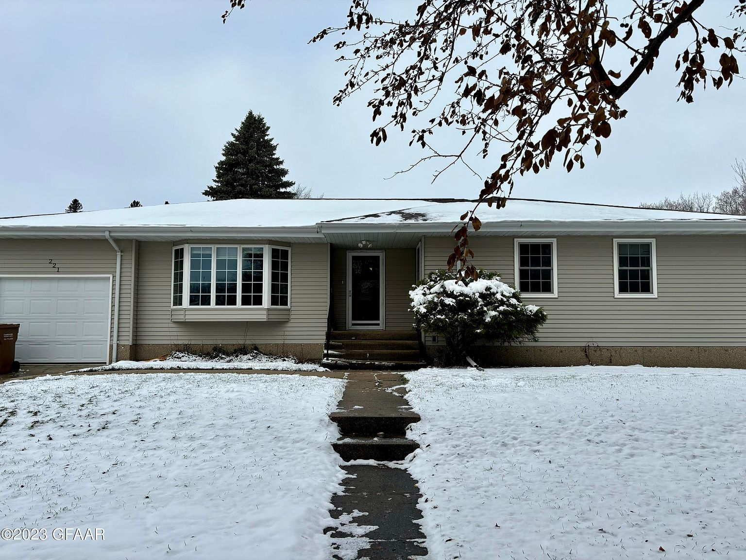 221 N 2nd St, Pembina, ND 58271 MLS 231683 Zillow