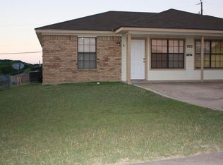 905 North Dr #A, Copperas Cove, TX 76522
