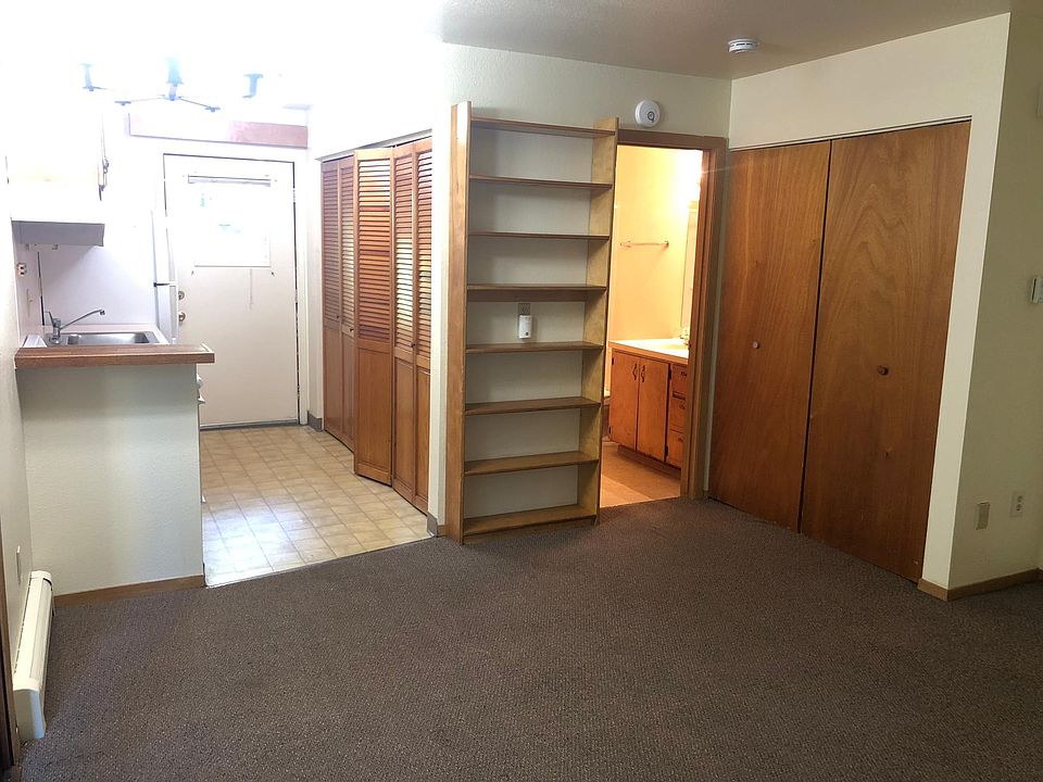 2nd image of 3640 W Dimond Blvd #32