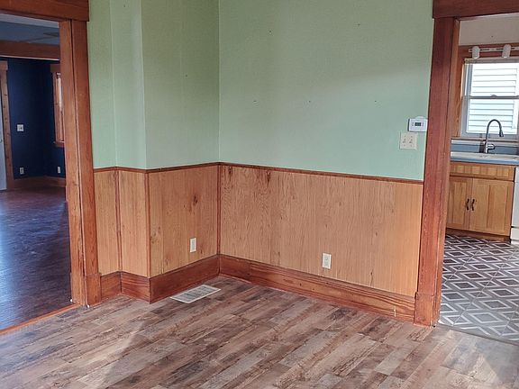 5th image of 936 Faustina Ave