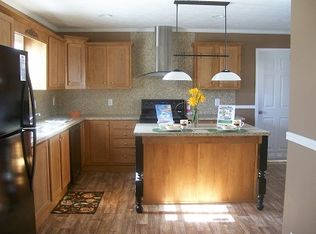 278 Jordanshire Cir, Browns Summit, NC 27214