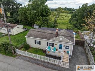 200 Hillcrest Ave, Laurence Harbor, NJ 08879