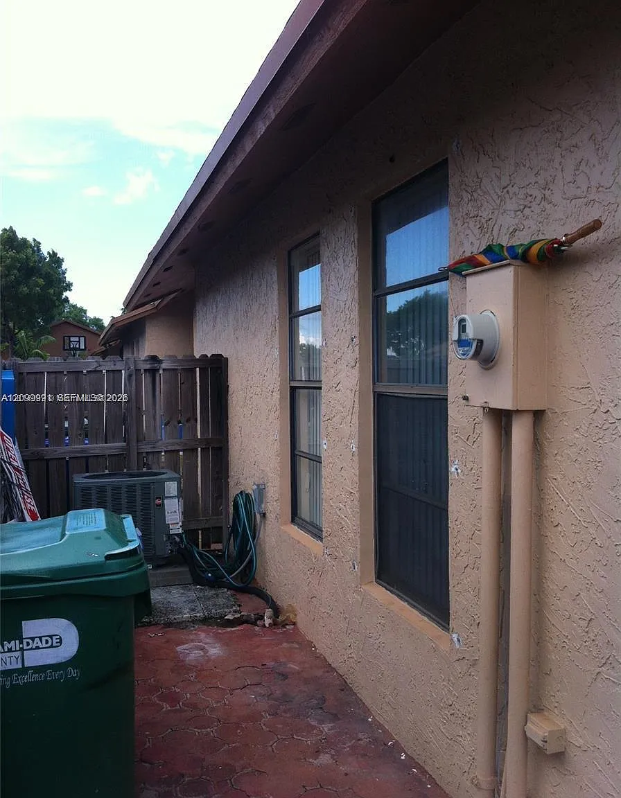 Country Lake Manors Townh — Photo 4
