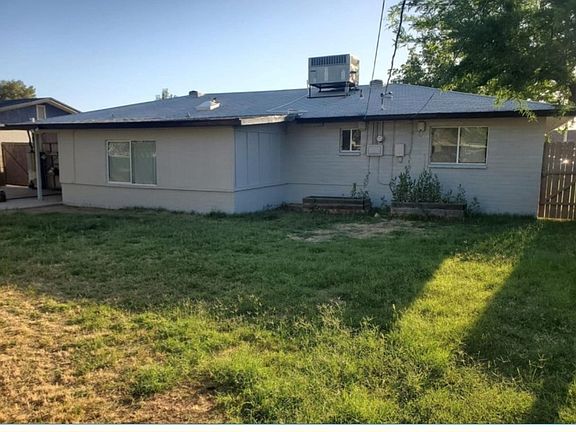 2nd image of 553 N Fraser Dr