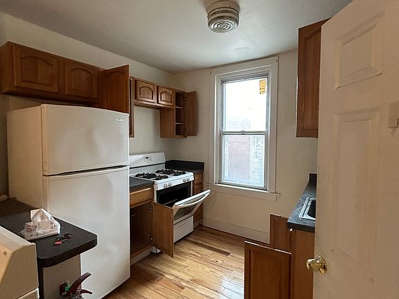 3rd image of 510 S 5th St #3F