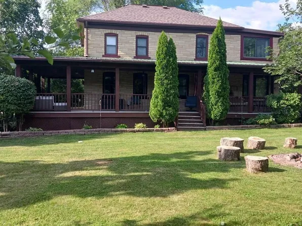 N9043 Lakeshore DRIVE, Van Dyne, WI 54979