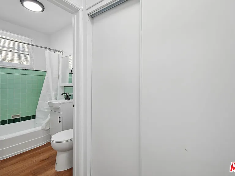 4010 Los Feliz Blvd #7 — Photo 6