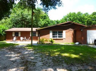 5524 Pine St, Seffner, FL 33584