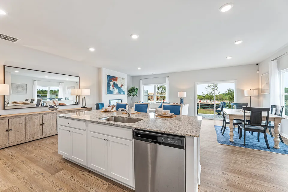 3 bed, 2.5 bath, 1842 sqft, $2,100 — Photo 4