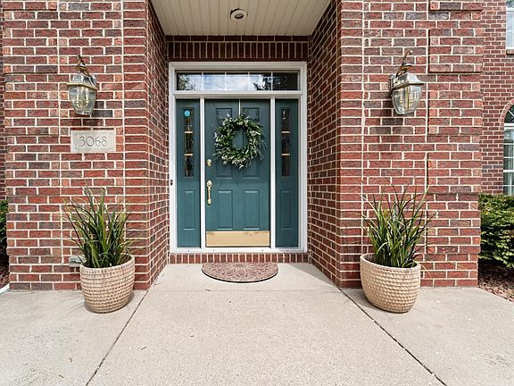 2nd image of 3068 Edenberry St