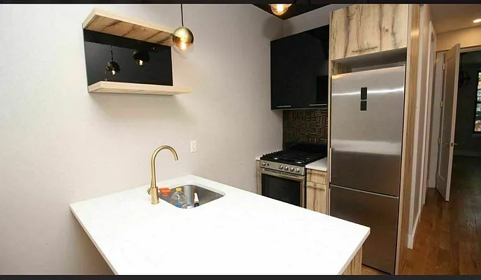 Rented by Metro Prop NY Corp | media 7