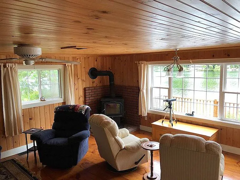 59 Hemlock Pl — Photo 4