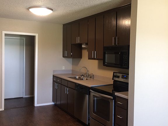 5th image of 1348A Kerry St