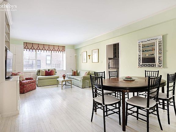 4th image of 11 E 86th St #11A