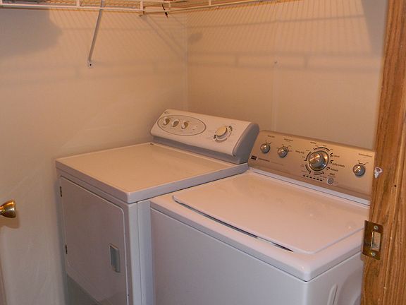 3rd image of 45315 McKee Ave