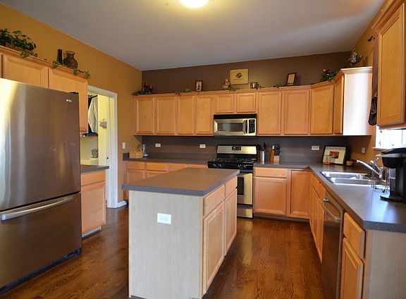 5th image of 25262 Trelliage Ave