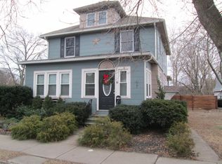 6 Maple St, West Wyoming, PA 18644