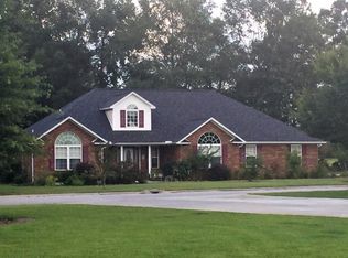 1198 Alayna Dr, Manning, SC 29102