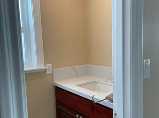 1135 S H St, Oxnard, CA 93033