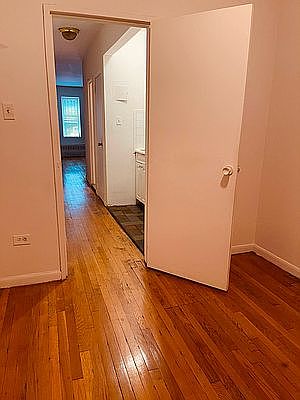 5th image of 324 E 82nd St APT 1A