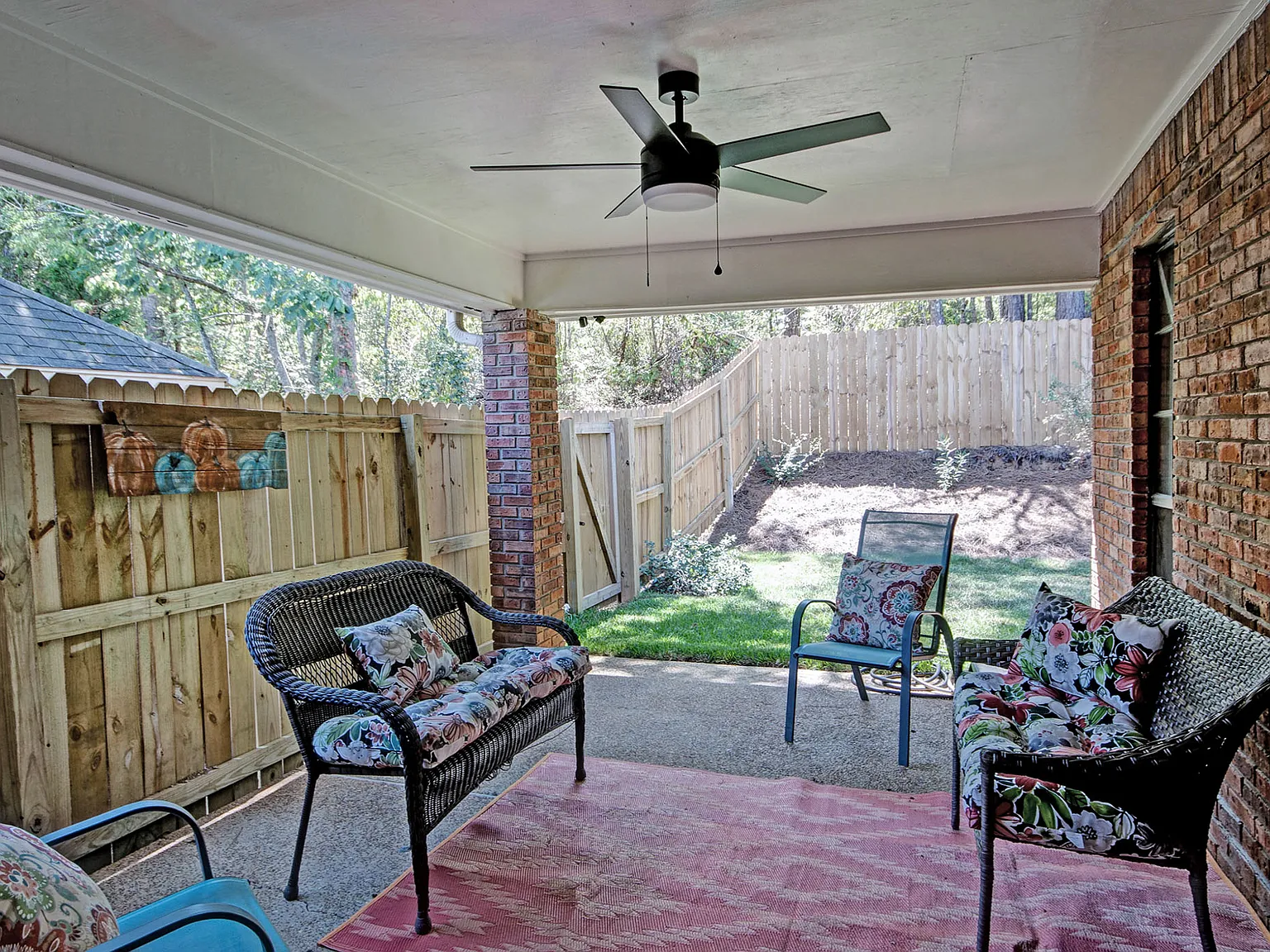 2 bed, 1688 sqft, $3,900 — Photo 3