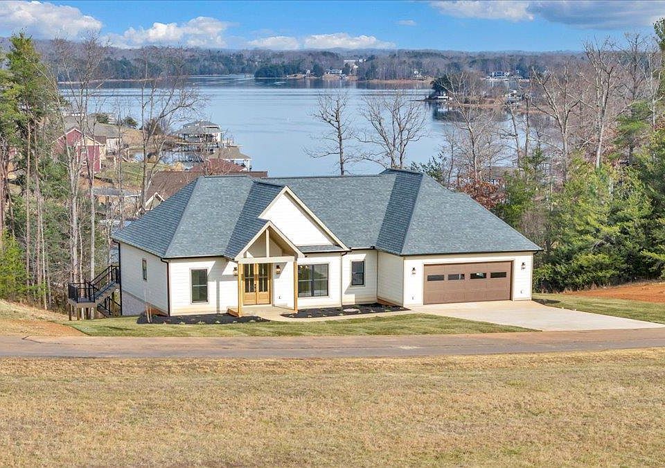 1st image of 639 Compass Cove Cir