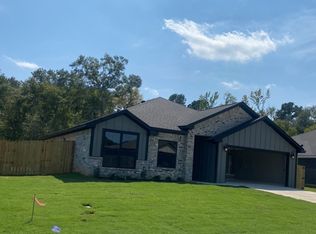 16118 Crossing Cir, Lindale, TX 75771