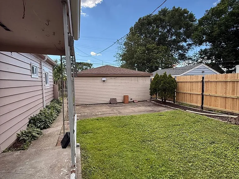 4624 Towle Ave — Photo 4