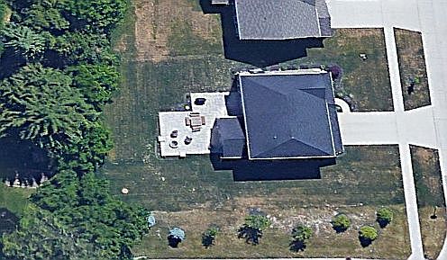 2nd image of 39025 Crescent Dr