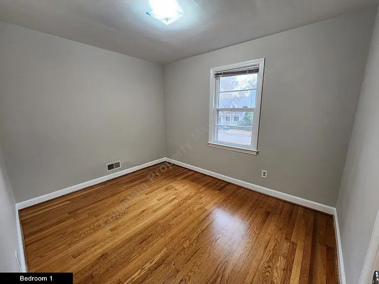 4033 Yale Ave — Photo 17