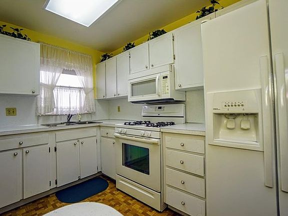 5th image of 5521 80th St N Unit 504