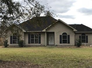 16518 M P Planche Rd, Covington, LA 70435