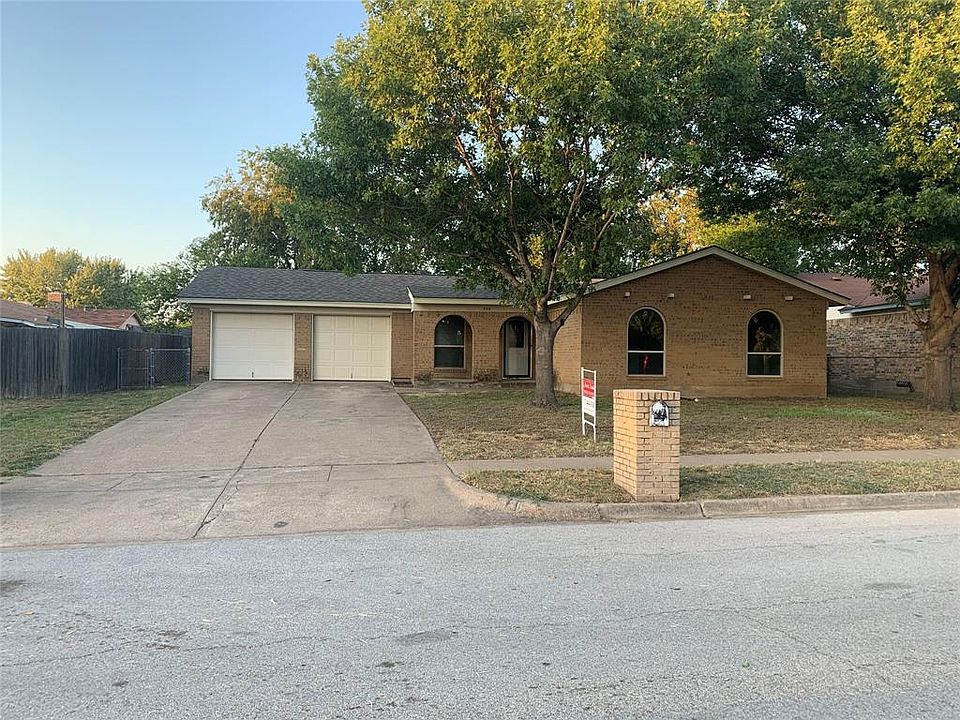 1st image of 536 Stallion Ln