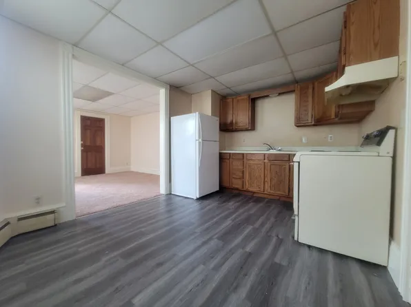 303 Bay St APT 5, Taunton, MA 02780