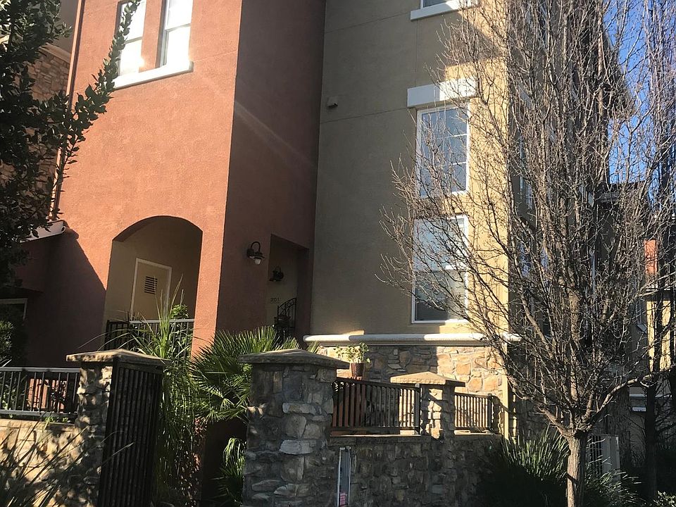 2nd image of 5132 El Camino Ave APT 201