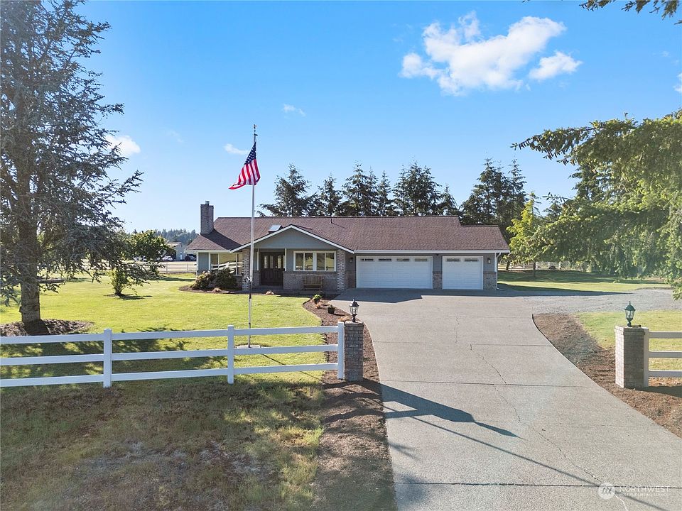 2nd image of 3721 Yorkshire Drive SE